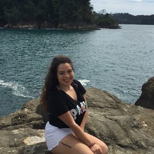 Meet your Posher, Alicia